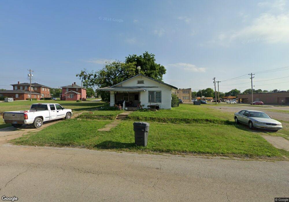 920 W Main St, Ardmore, OK 73401 - photo 1