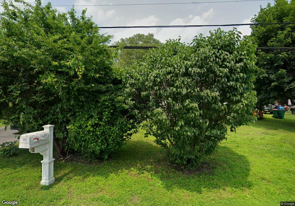 21 Pine Tree Dr, Poughkeepsie, NY 12603 - photo 1