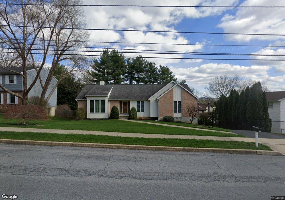 231 W Neversink Rd, Reading, PA 19606 - photo 1