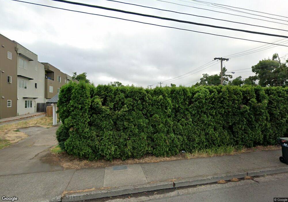 1209 Coburg Rd, Eugene, OR 97401 - photo 1