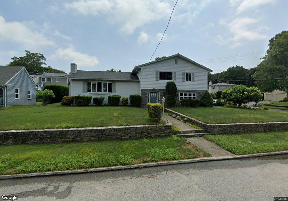 238 Summit Dr, Cranston, RI 02920 - photo 1