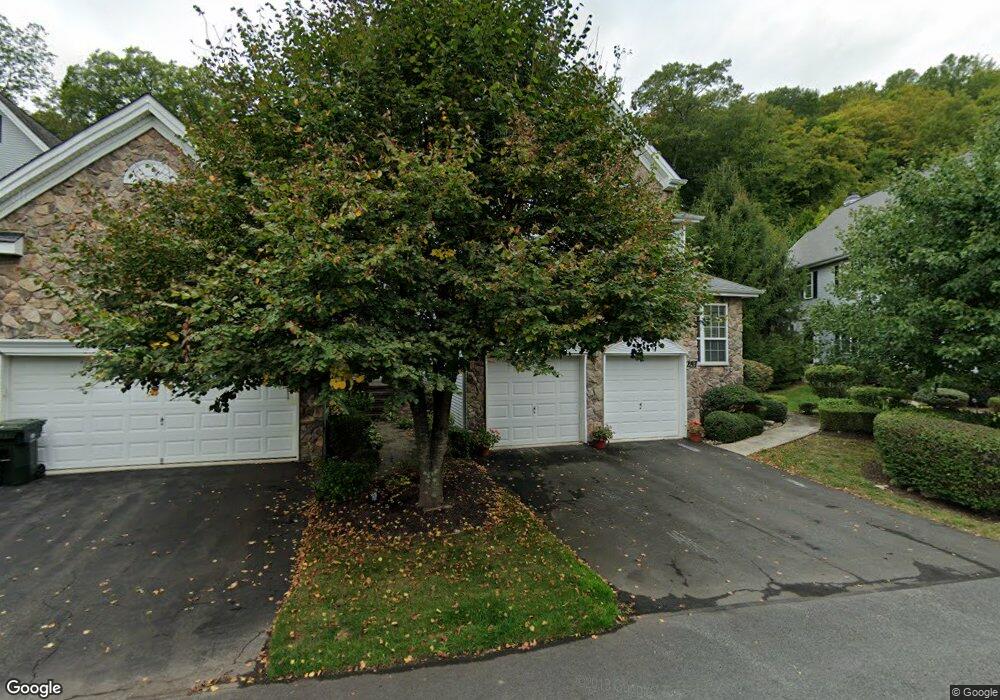 257 Woodlands Dr, Tuxedo Park, NY 10987 - photo 1