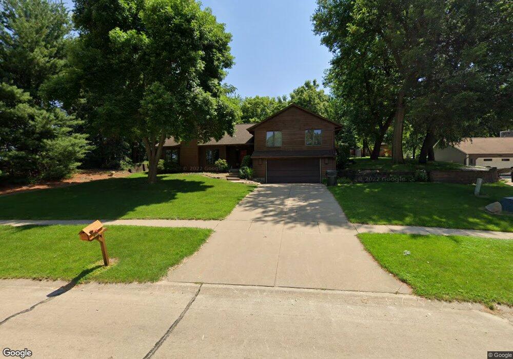 3718 White Tail Ln NE, Cedar Rapids, IA 52402 - photo 1