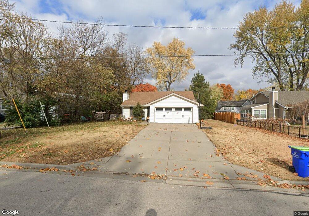 11332 W 49th Terrace, Shawnee, KS 66203 - photo 1