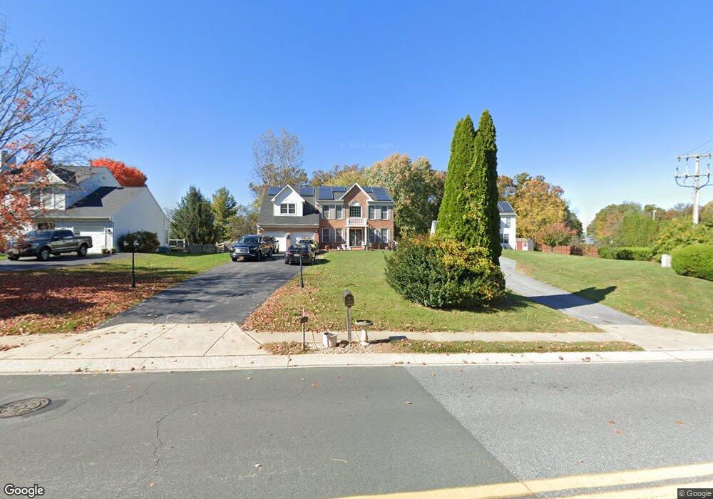 1058 Caren Dr, Sykesville, MD 21784 - photo 1