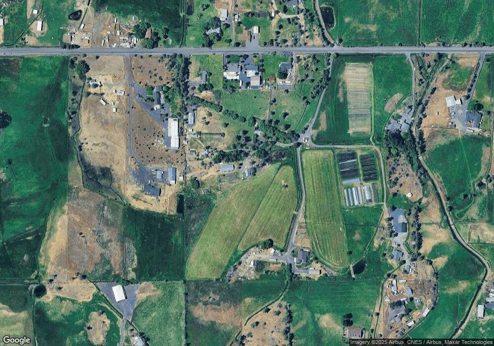 1030 NE Yucca Ave, Redmond, OR 97756 - photo 1