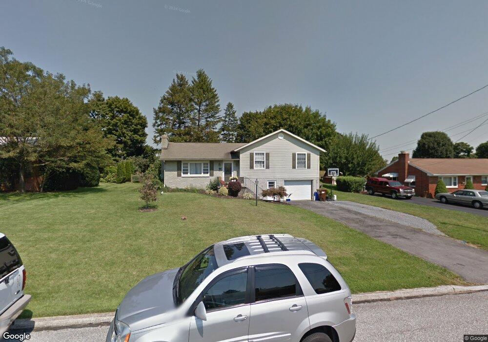 353 Town Dr, Greencastle, PA 17225 - photo 1