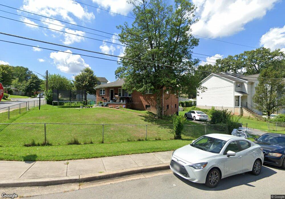 7021 E Chesapeake St, Hyattsville, MD 20785 - photo 1