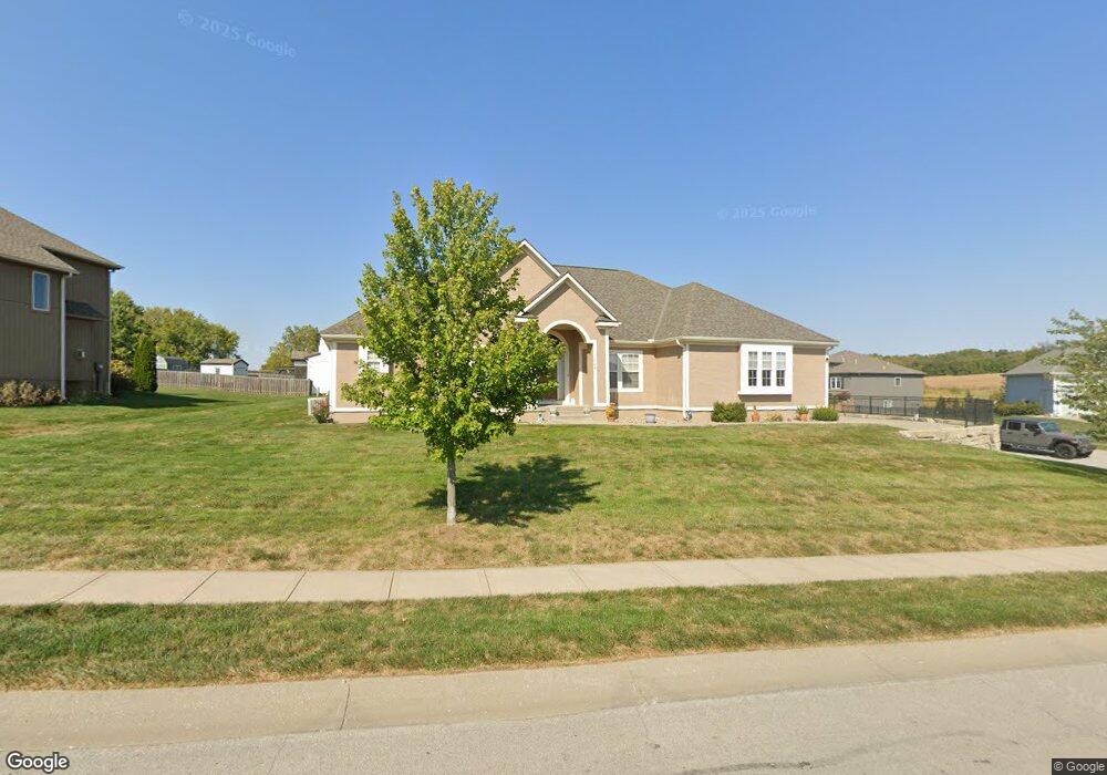 1704 Halls Creek Ave, Raymore, MO 64083 - photo 1