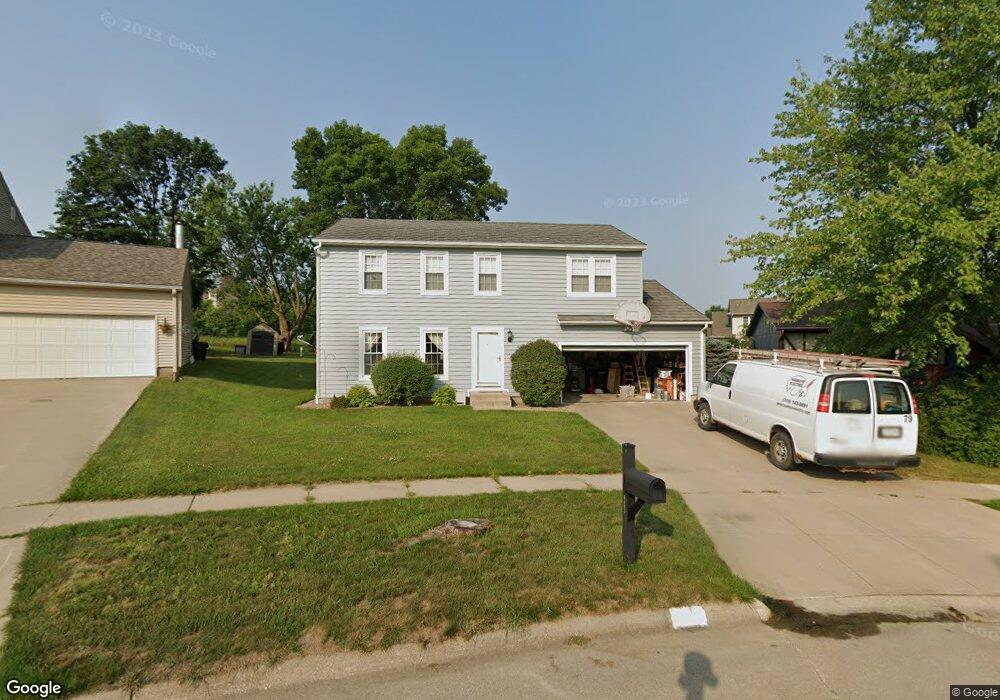 4117 Finch Ct NE, Cedar Rapids, IA 52402 - photo 1