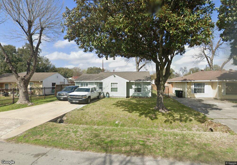 51 Penway St, Houston, TX 77022 - photo 1