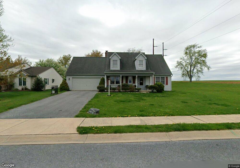 414 Mentzer Ave, New Holland, PA 17557 - photo 1