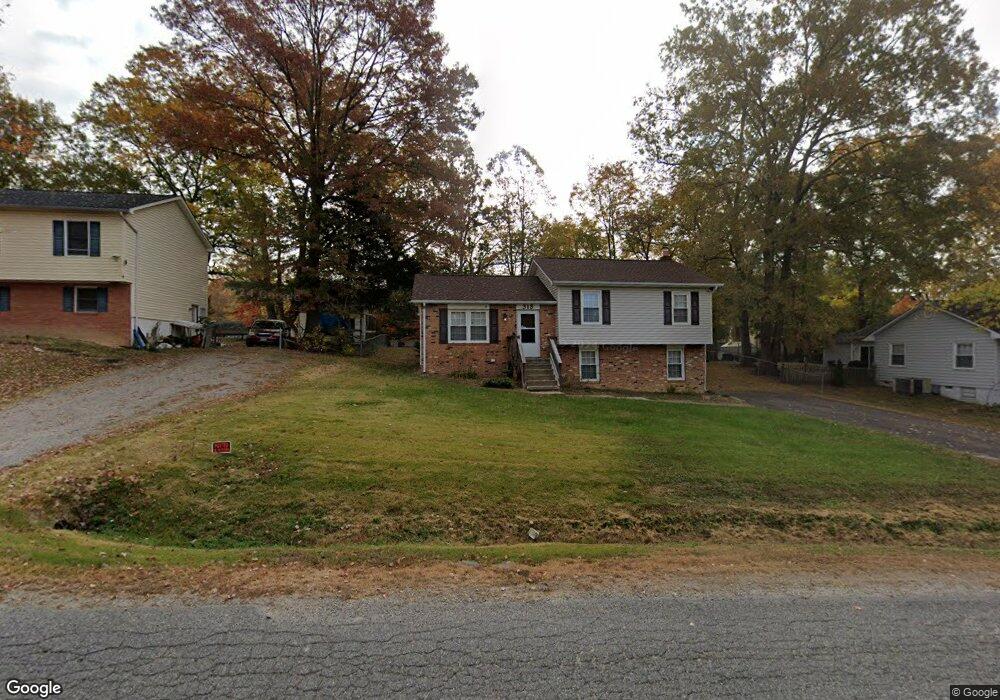 318 Maden St, Fredericksburg, VA 22407 - photo 1