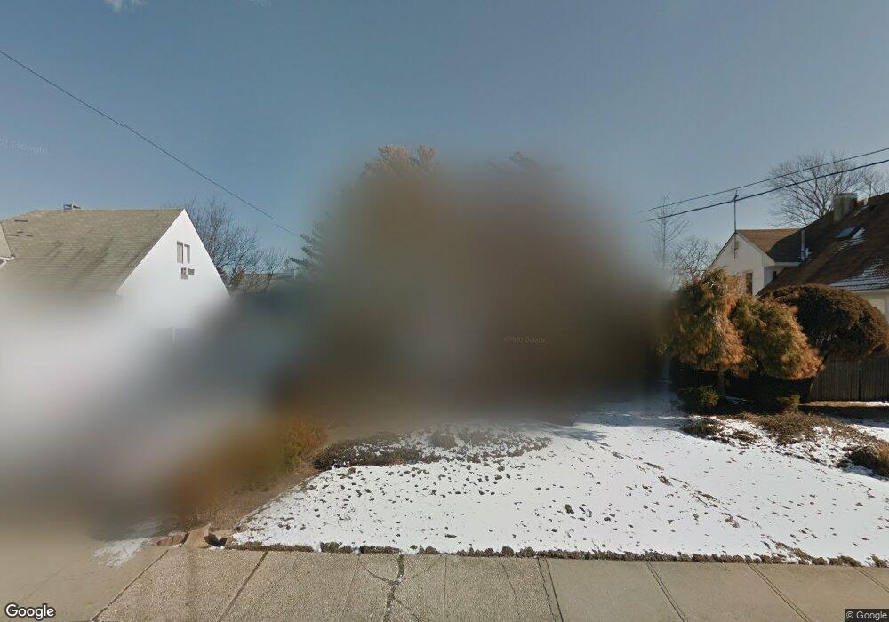 2839 Riverside Ave, Merrick, NY 11566 - photo 1