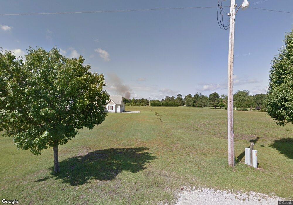 330 Holly View Ln, Loris, SC 29569 - photo 1