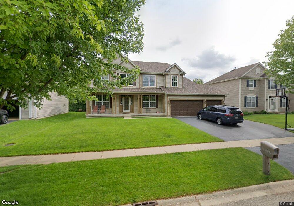 626 Vista Dr unit 2, Oswego, IL 60543 - photo 1