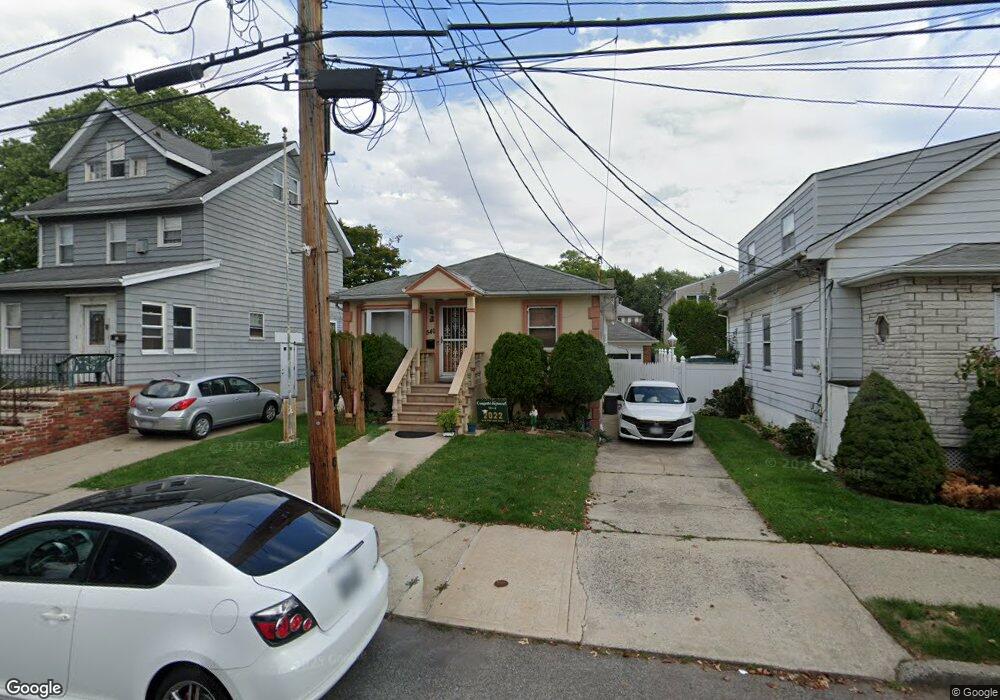 549 Britton Ave, Staten Island, NY 10304 - photo 1