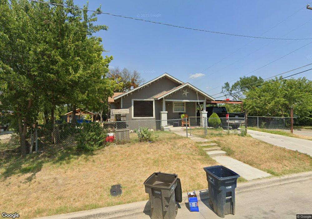 2800 NW Loraine St, Fort Worth, TX 76106 - photo 1