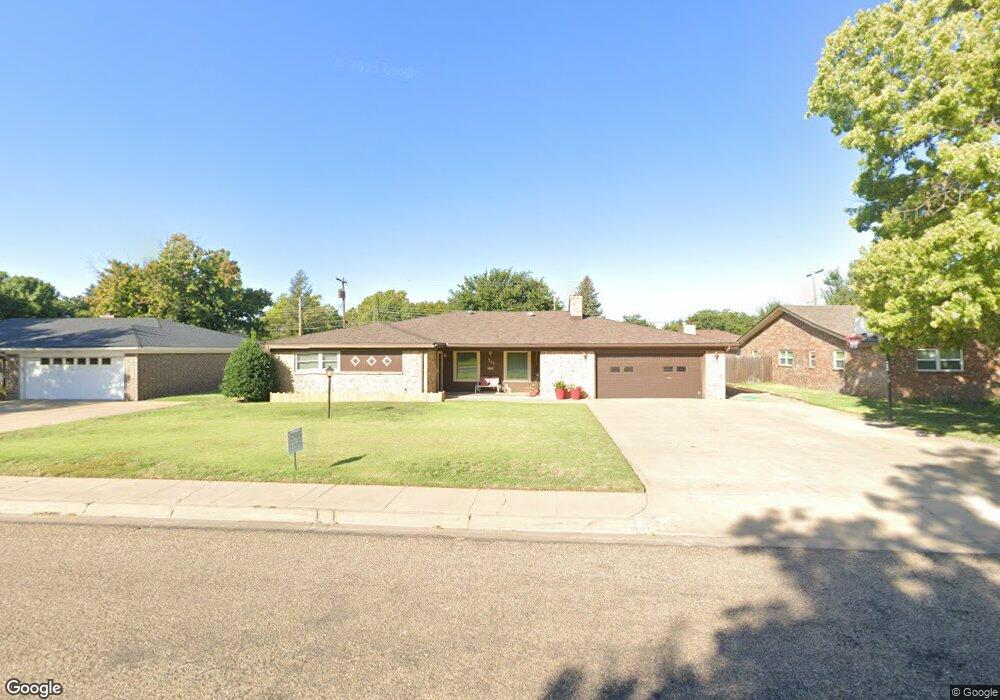 312 Bennett Dr, Dumas, TX 79029 - photo 1