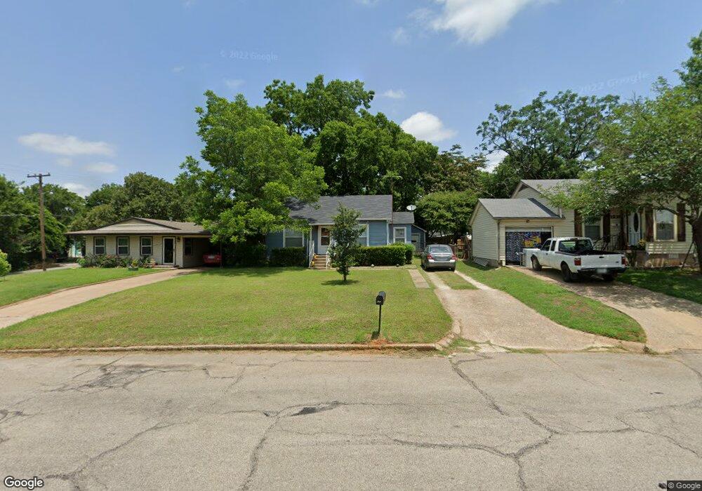 1227 W Munson St, Denison, TX 75020 - photo 1