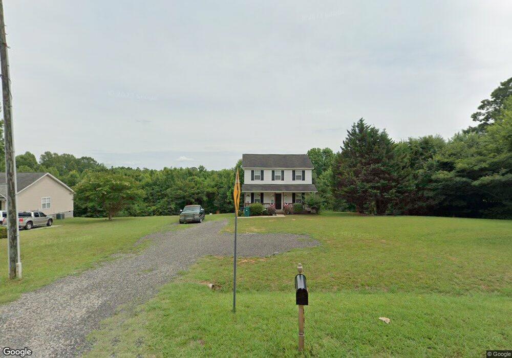 802 E Morehead St, Reidsville, NC 27320 - photo 1