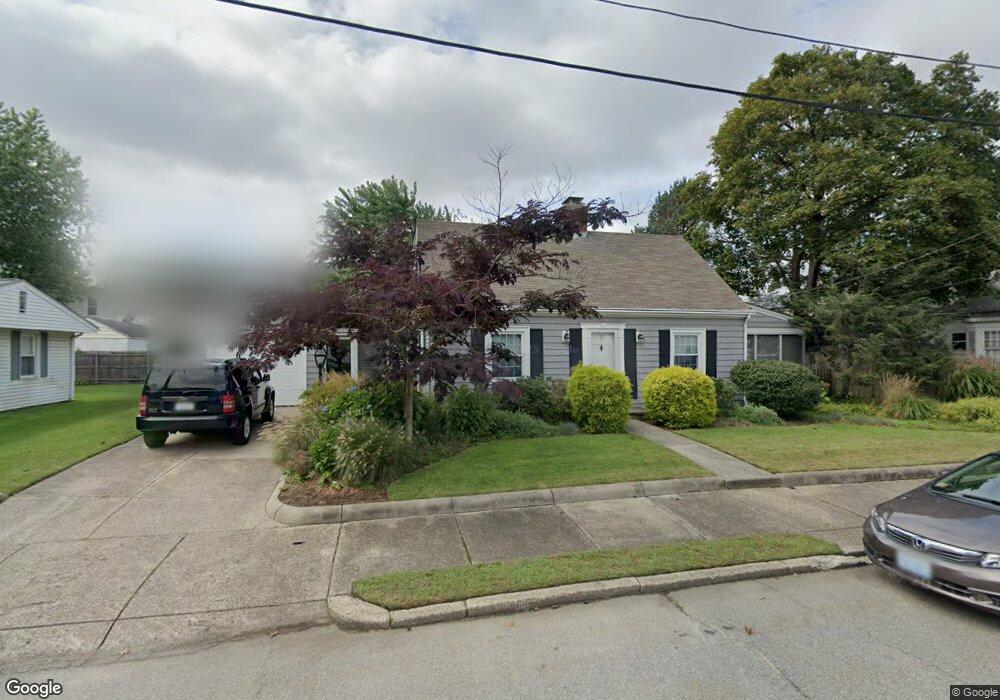 7 Wilton Ave, Pawtucket, RI 02861 - photo 1