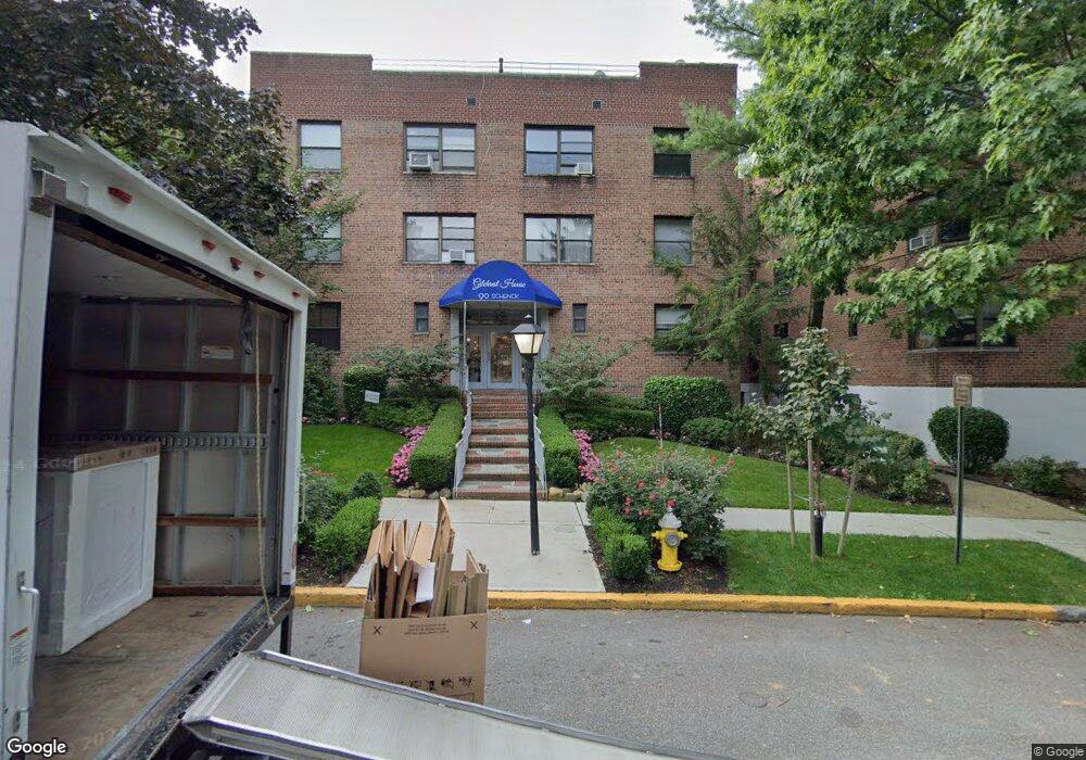 90 Schenck Ave unit 2K, Great Neck, NY 11021 - photo 1