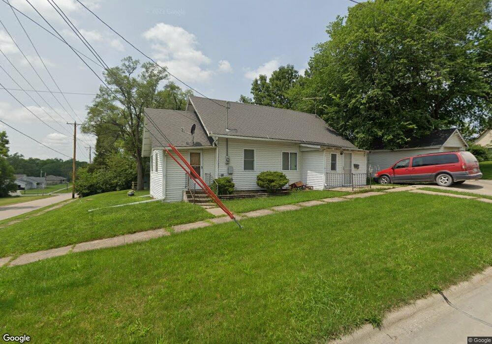 301 W Clay St, Osceola, IA 50213 - photo 1
