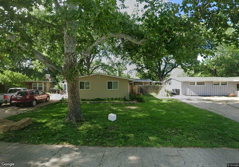 1412 SW Cornwall St, Topeka, KS 66611 - photo 1