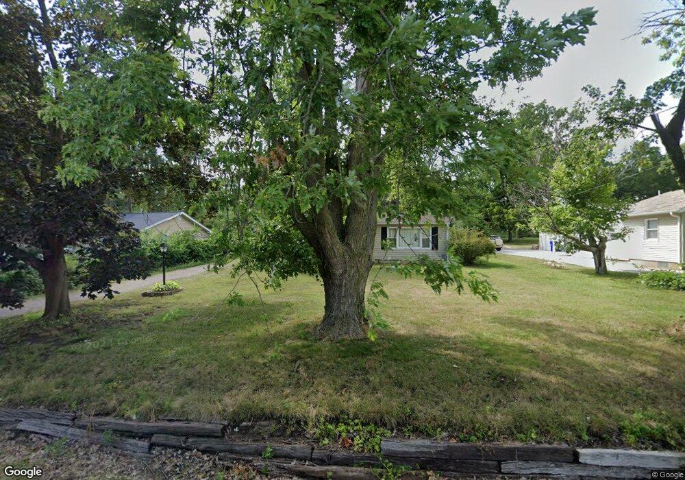 3704 21st St SW, Cedar Rapids, IA 52404 - photo 1