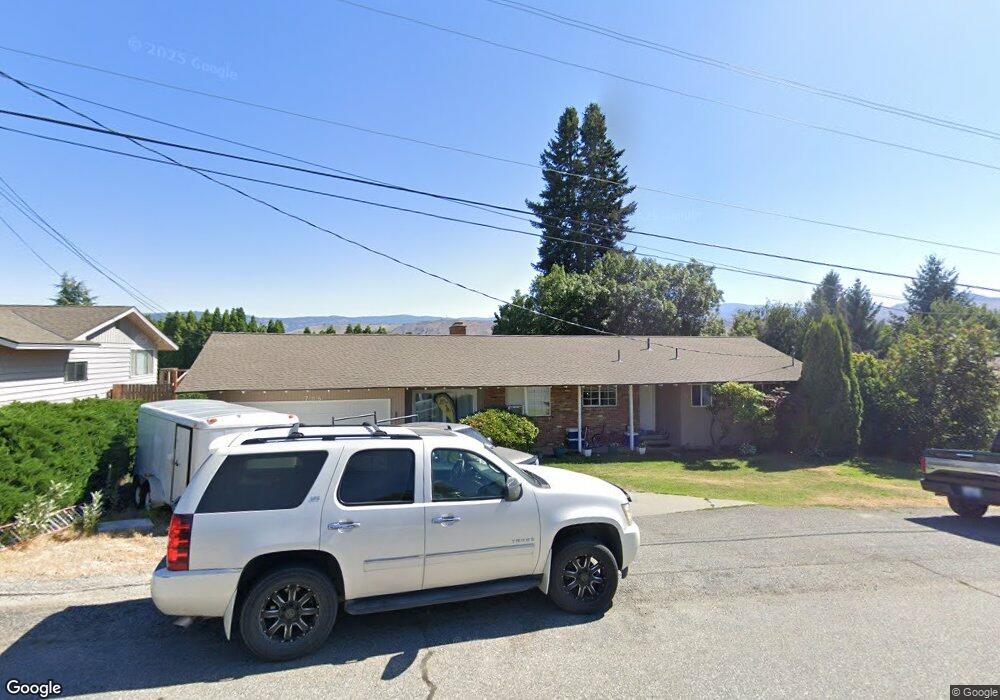 706 13th St NE, East Wenatchee, WA 98802 - photo 1