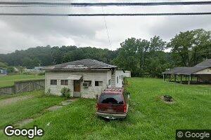 328 E Main St, Sophia, WV 25921