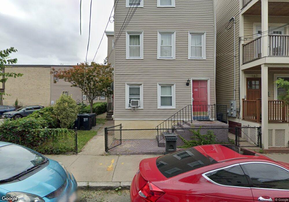 165 Elm St unit 165, Cambridge, MA 02139 - photo 1