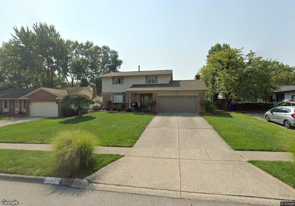 1757 Dorsetshire Rd, Columbus, OH 43229 - photo 1