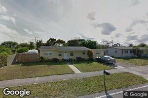 1202 W Pine St, Lantana, FL 33462