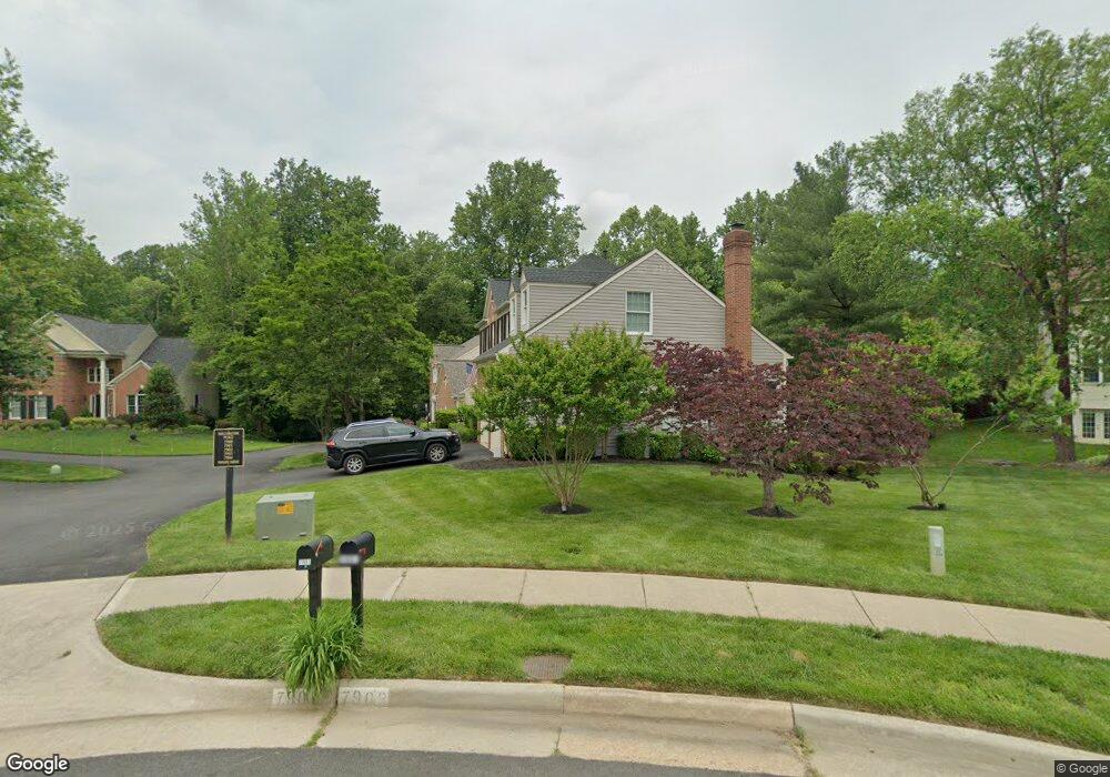 7901 Hollington Place, Fairfax Station, VA 22039 - photo 1