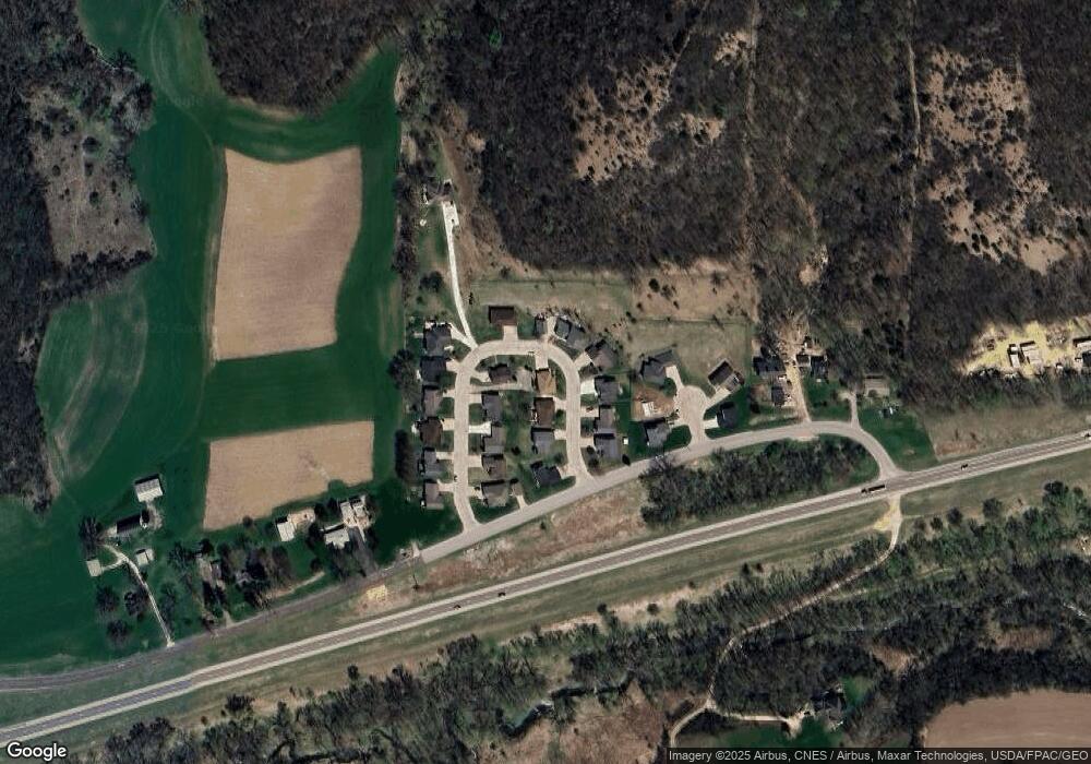 125 Bluffview Dr, Winona, MN 55987 - photo 1