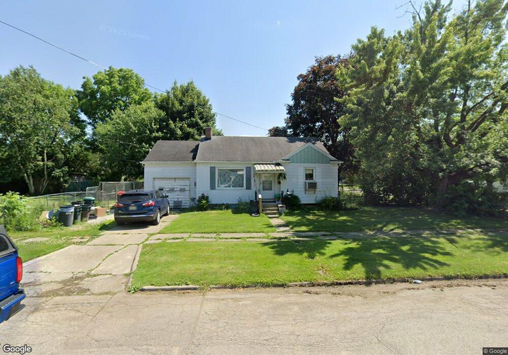 757 SiMcOe Ave, Flint, MI 48507 - photo 1