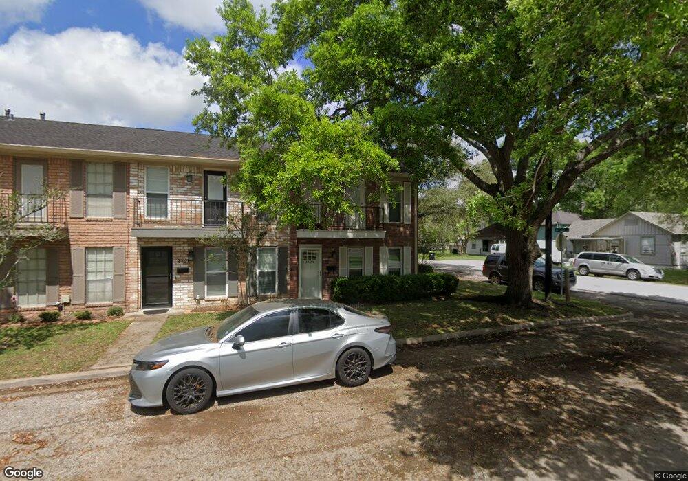 2823 5th St, Bay City, TX 77414 - photo 1