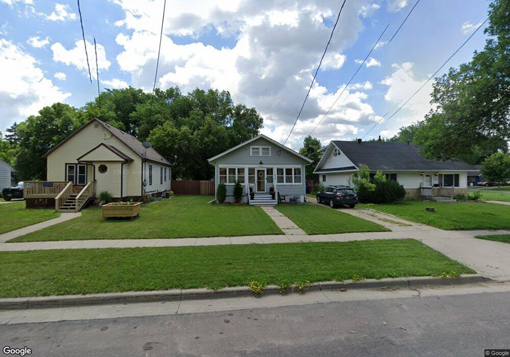 1638 8th Ave S, Fargo, ND 58103 - photo 1