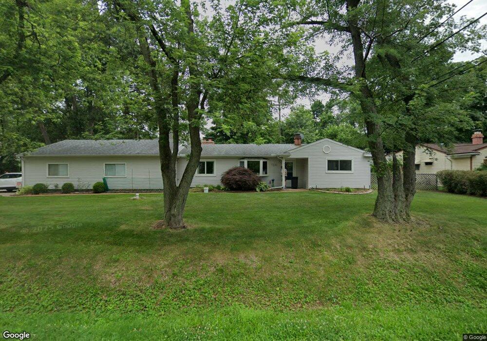 7231 Richardson Rd unit Bldg-Unit, West Bloomfield, MI 48323 - photo 1