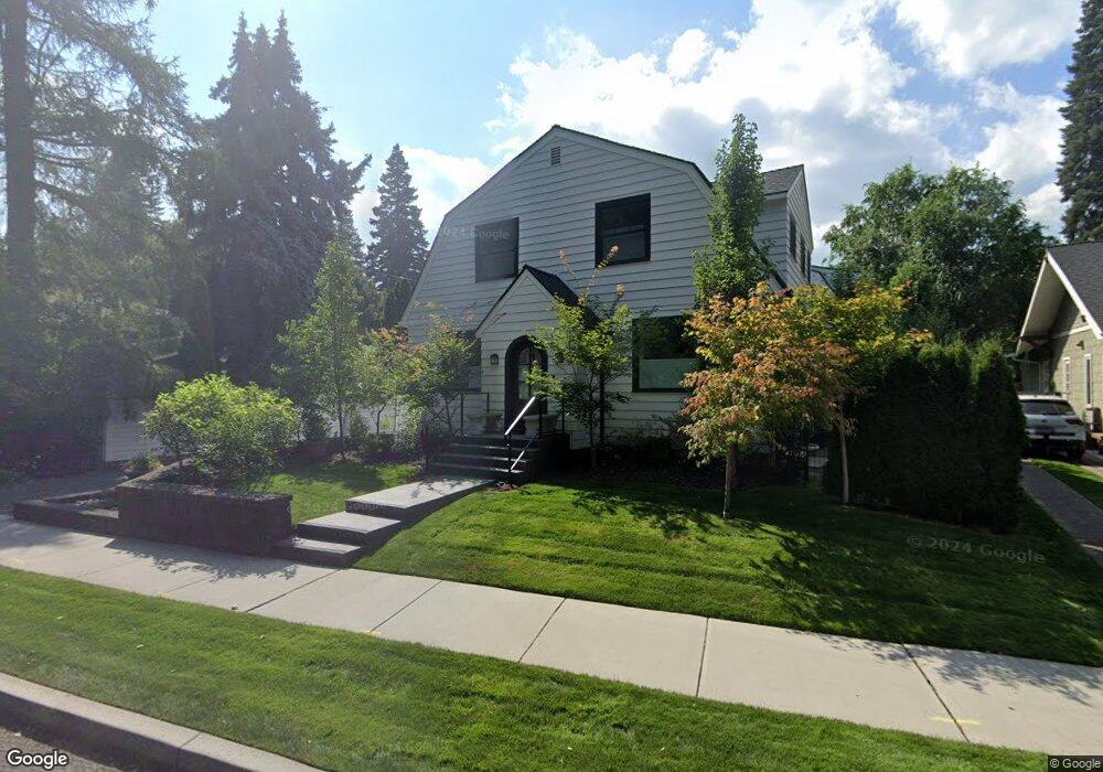 880 NW Riverside Blvd, Bend, OR 97701 - photo 1