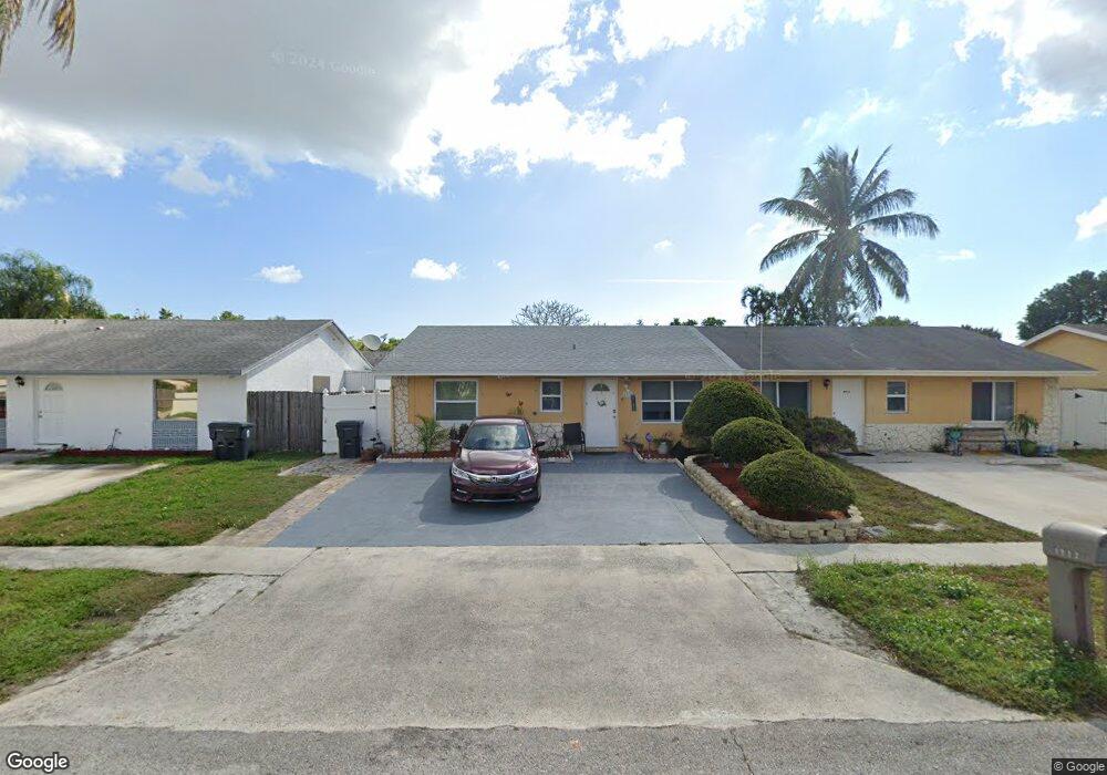 4912 Pimlico Ct, West Palm Beach, FL 33415 - photo 1
