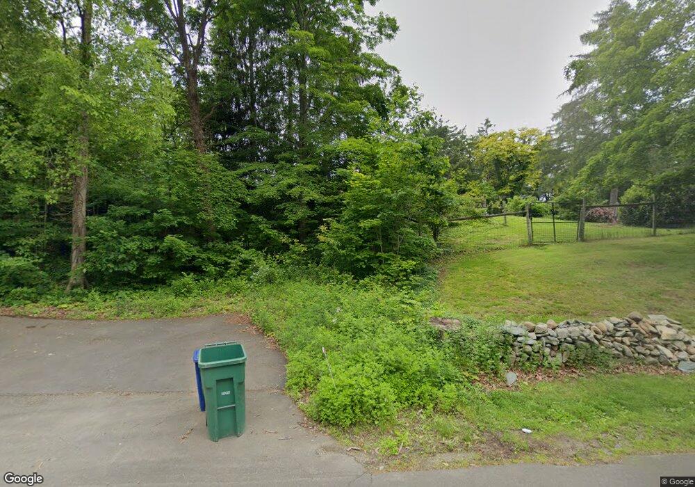 622 Chestnut Ridge Rd, Orange, CT 06477 - photo 1