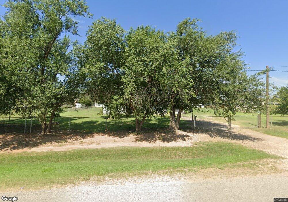 3003 Fisher St, Plainview, TX 79072 - photo 1