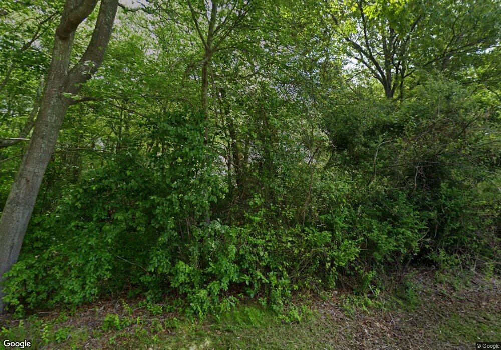 350 Mautucket Rd, Wakefield, RI 02879 - photo 1