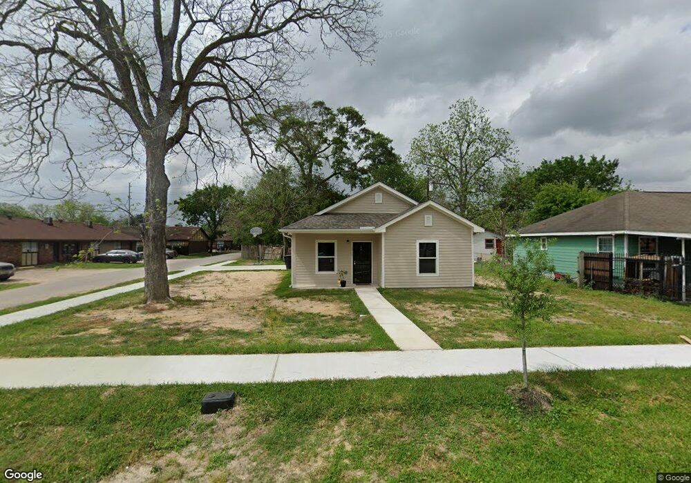 1915 Lynnfield St, Houston, TX 77093 - photo 1