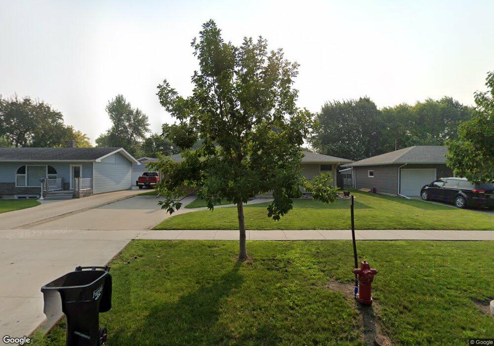 2605 10th St N, Fargo, ND 58102 - photo 1