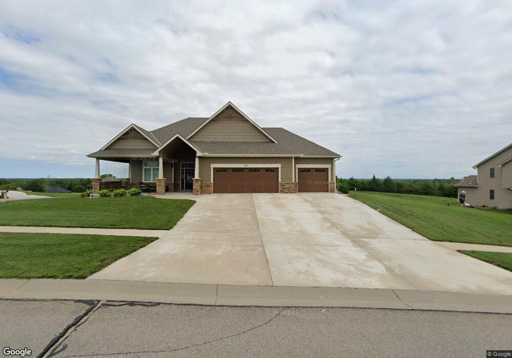 6854 SW 44th St, Topeka, KS 66610 - photo 1