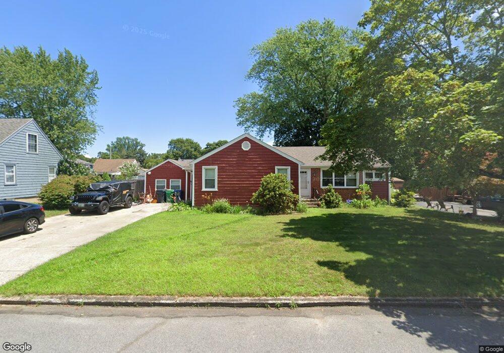 36 Keystone Dr, Warwick, RI 02889 - photo 1